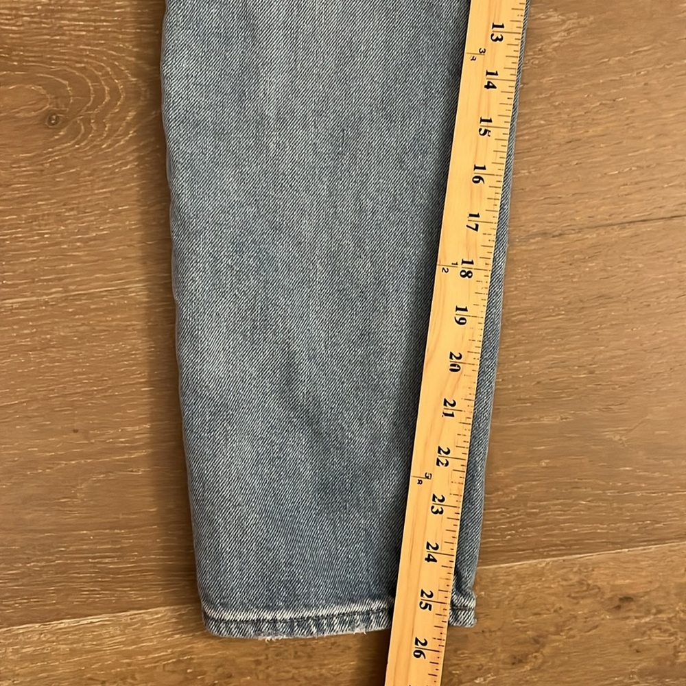 Madewell The Momjean in Gilford Wash: Ripped Edition size 27 - Picture 16 of 16